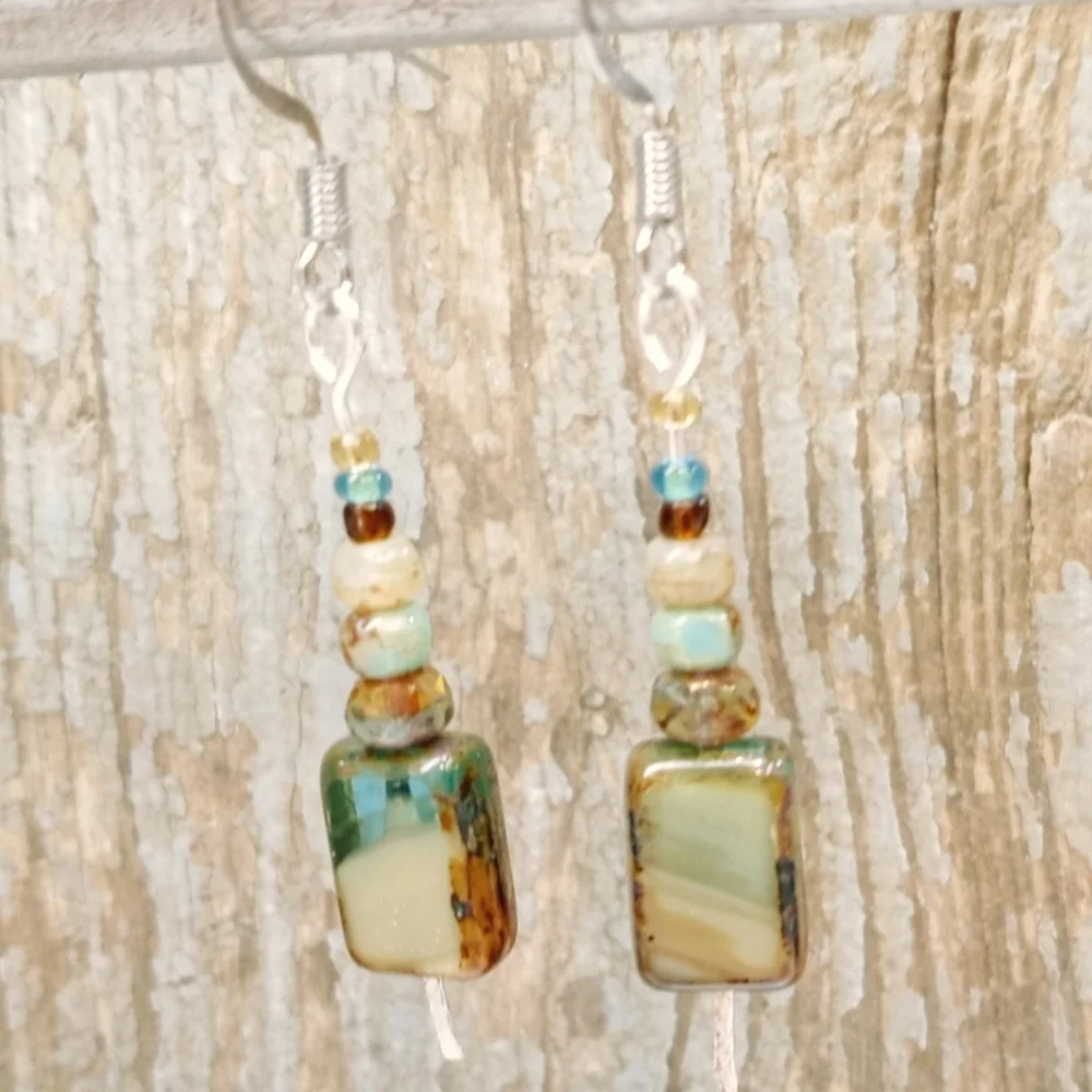 Turquoise and cream earrings - Picture 2 of 3